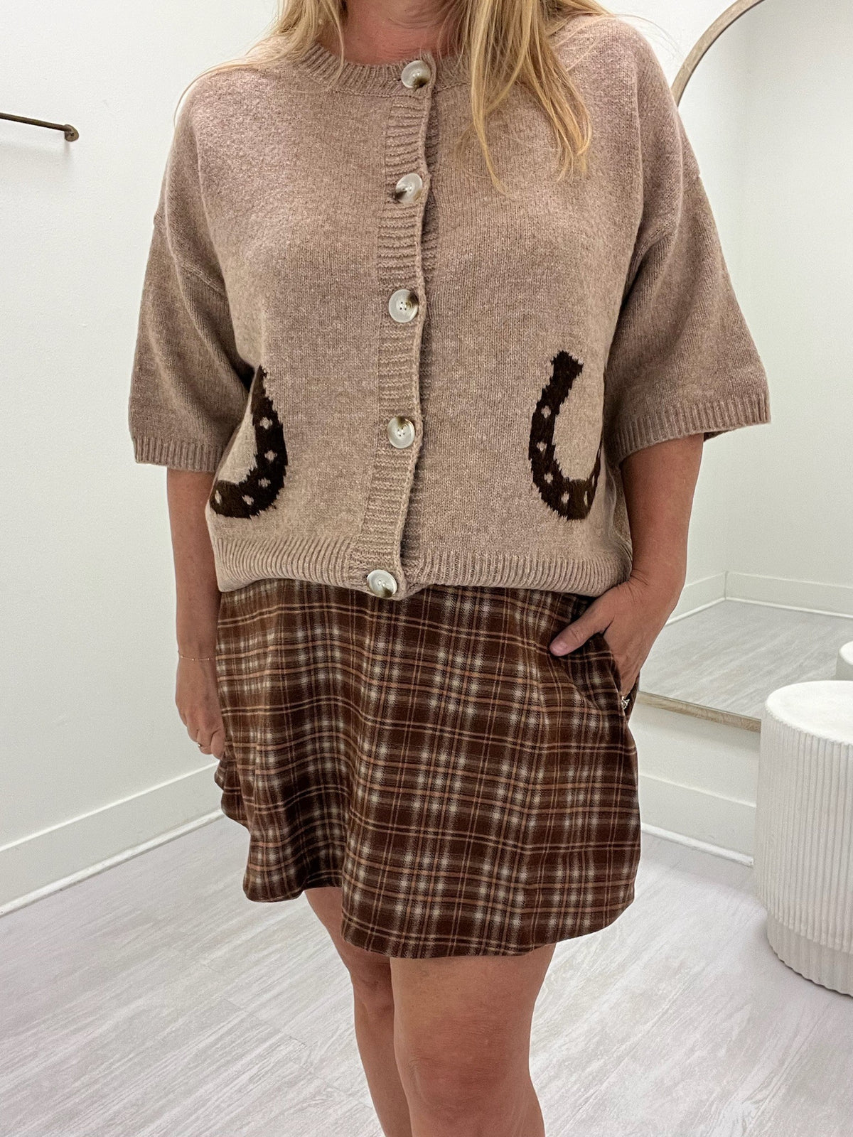 Horseshoe motif button up cardigan